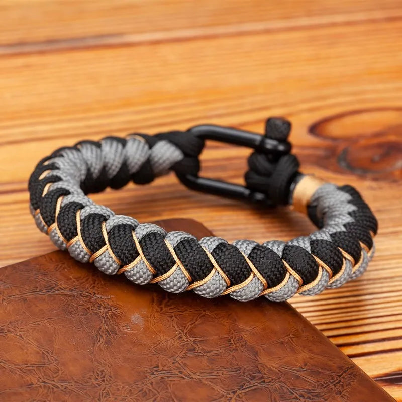 Heavy Haul Men’s U-Shape Survival Bracelet
