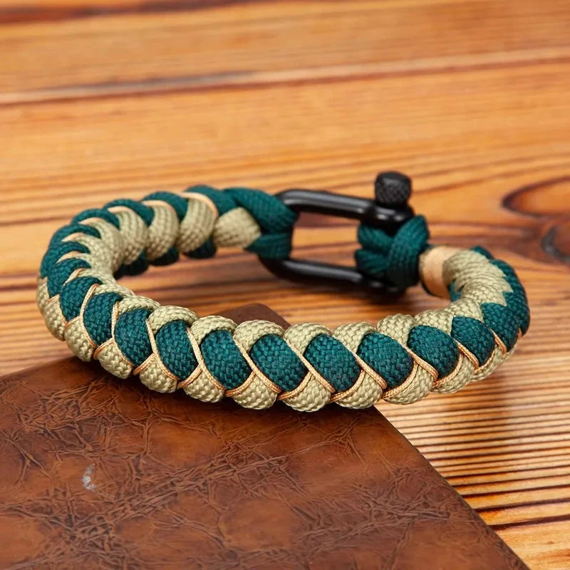 Heavy Haul Men’s U-Shape Survival Bracelet deideas