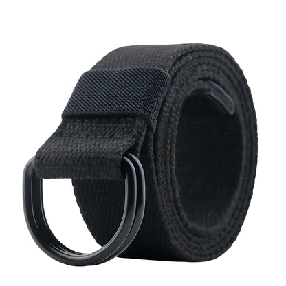 Black belt with a large ring buckle on a white background, featuring the brand 'MaiKun'.