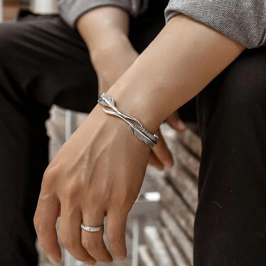 Pulsera Brazalete de Plumas Ajustable de Metal para Hombres y Mujeres