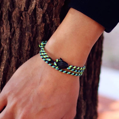 Shark Tide Bracelet Represents the connection between the energy of the sea and the adventurous spirit