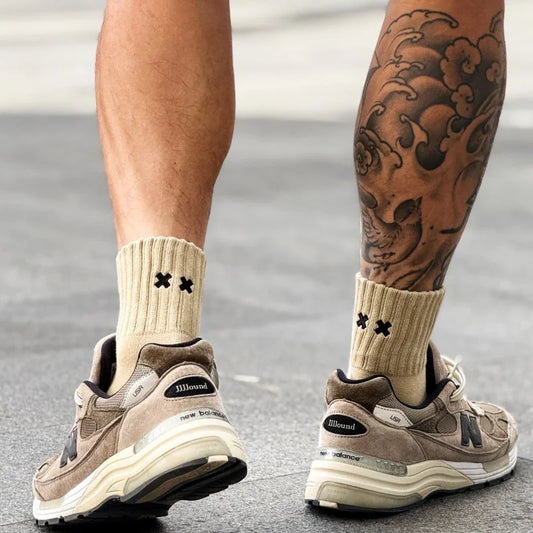Calcetines de algodón bordados a media pantorrilla - UE 38-44, 4 colores, unisex