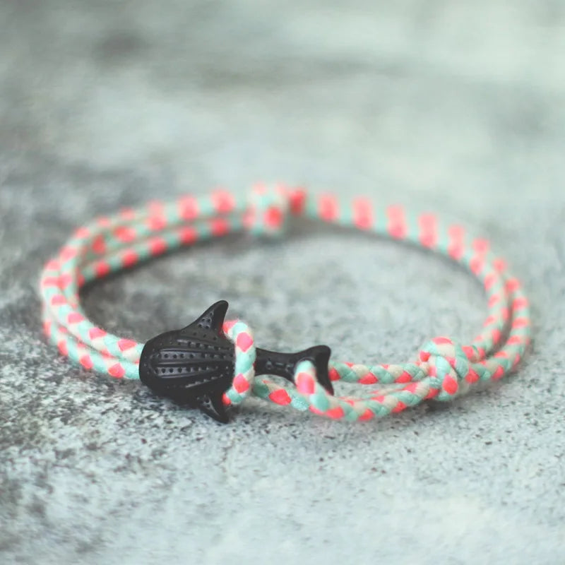 Shark Tide Bracelet Represents the connection between the energy of the sea and the adventurous spirit
