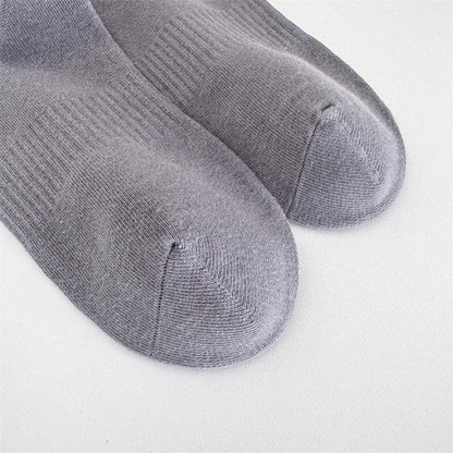 Calcetines de algodón bordados a media pantorrilla - UE 38-44, 4 colores, unisex
