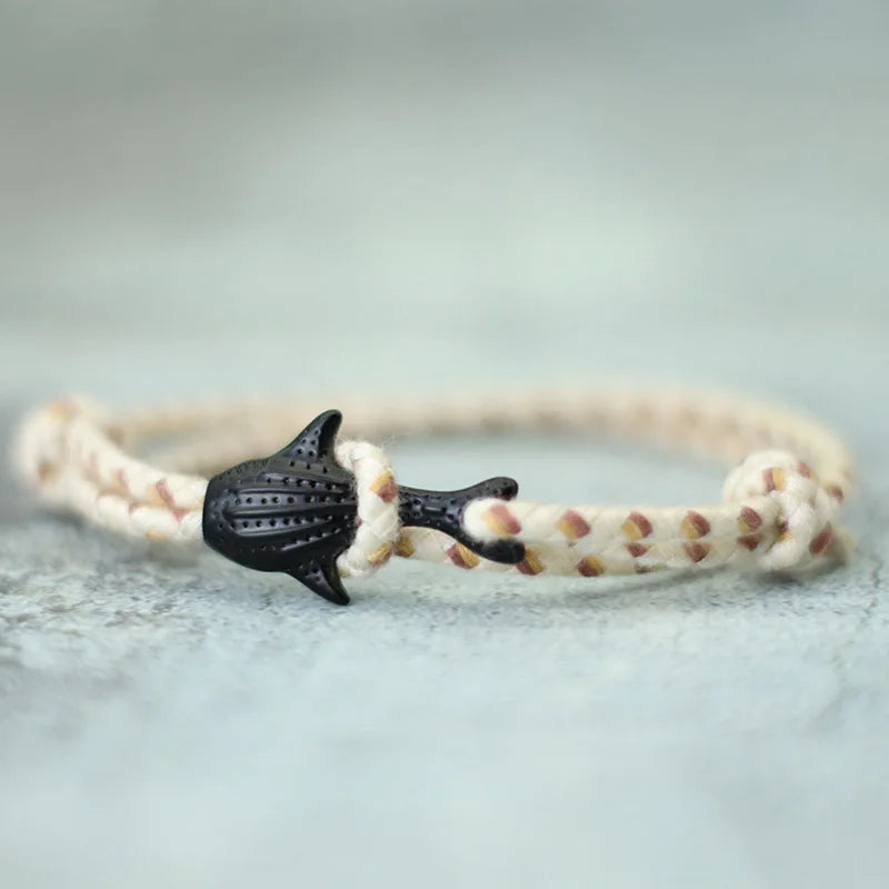 Shark Tide Bracelet Represents the connection between the energy of the sea and the adventurous spirit