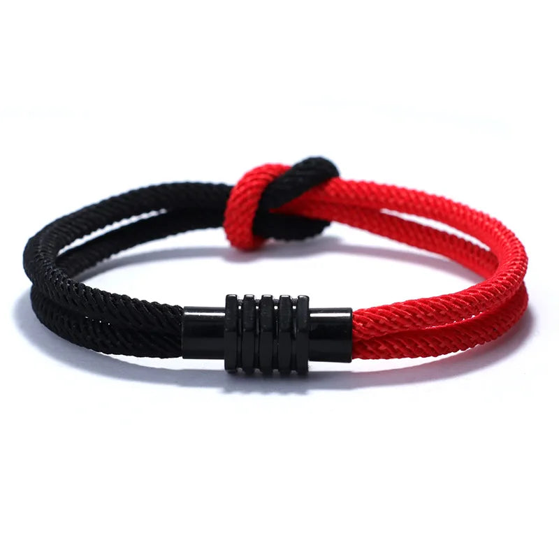 Bracelet Eternal Knot Represents a strong and endless bond