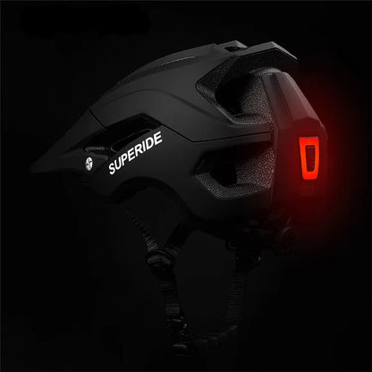 Casco de ciclismo con luz trasera LED recargable - CE EN 1078, 15 ventilaciones, 5 colores, 2 tallas