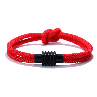 Bracelet Eternal Knot Represents a strong and endless bond